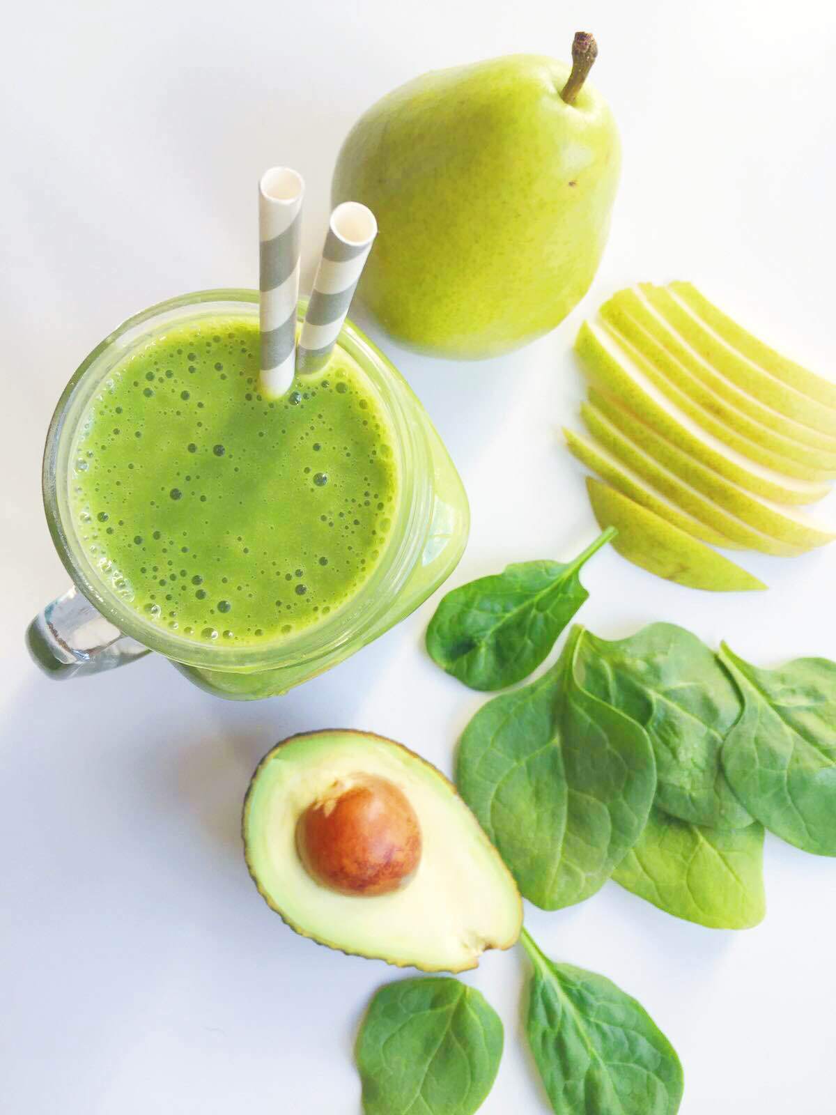 Ala Pear-Spinach Smoothie